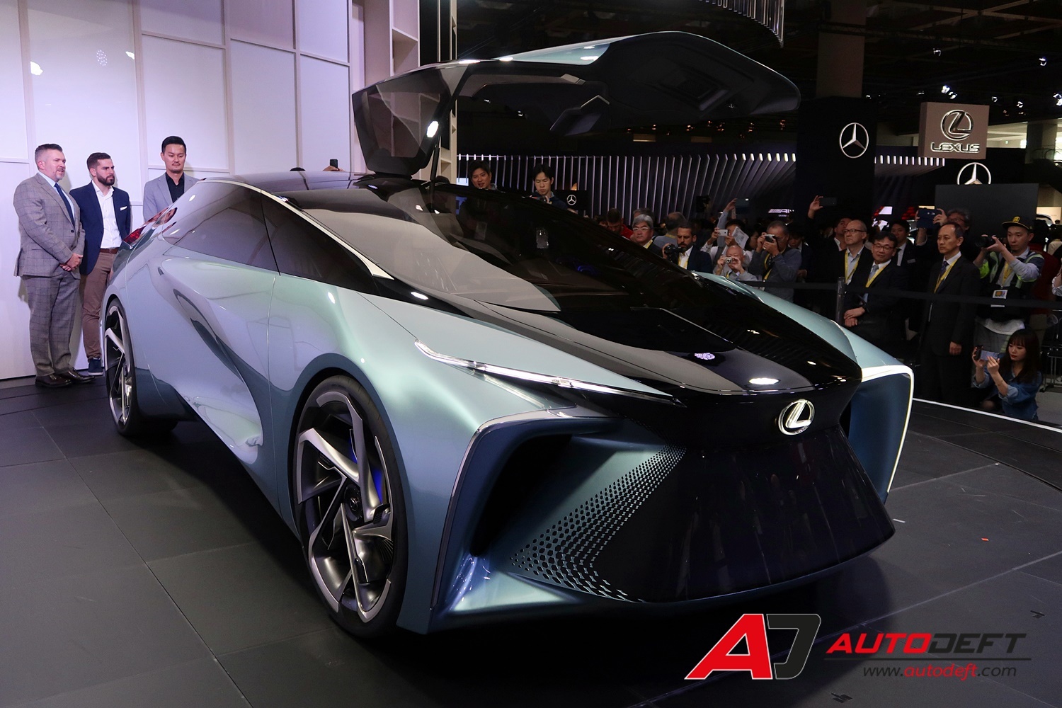 รถต้นแบบไฟฟ้า Lexus LF-30 Electrified Concept