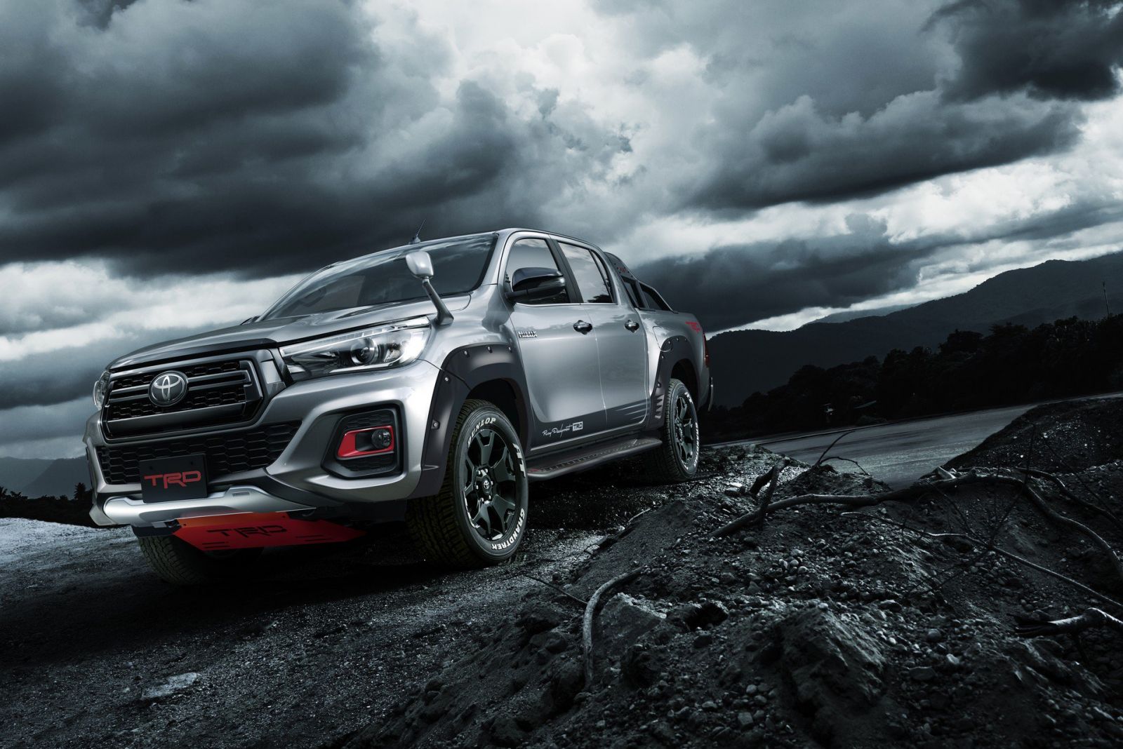 Toyota Hilux Black Rally Edition