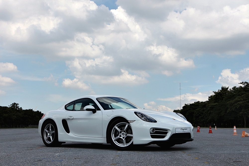 ทดสอบรถยนต์ Porsche Cayman 