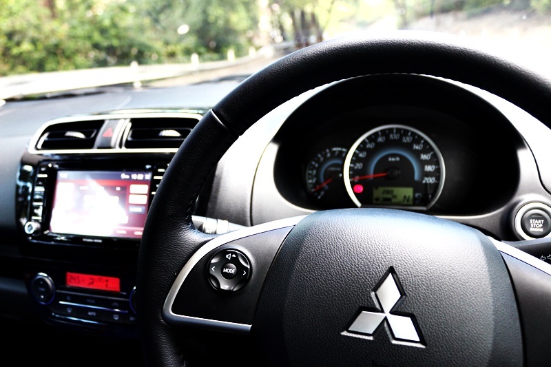 ทดสอบรถยนต์ 2015 Mitsubishi mirage