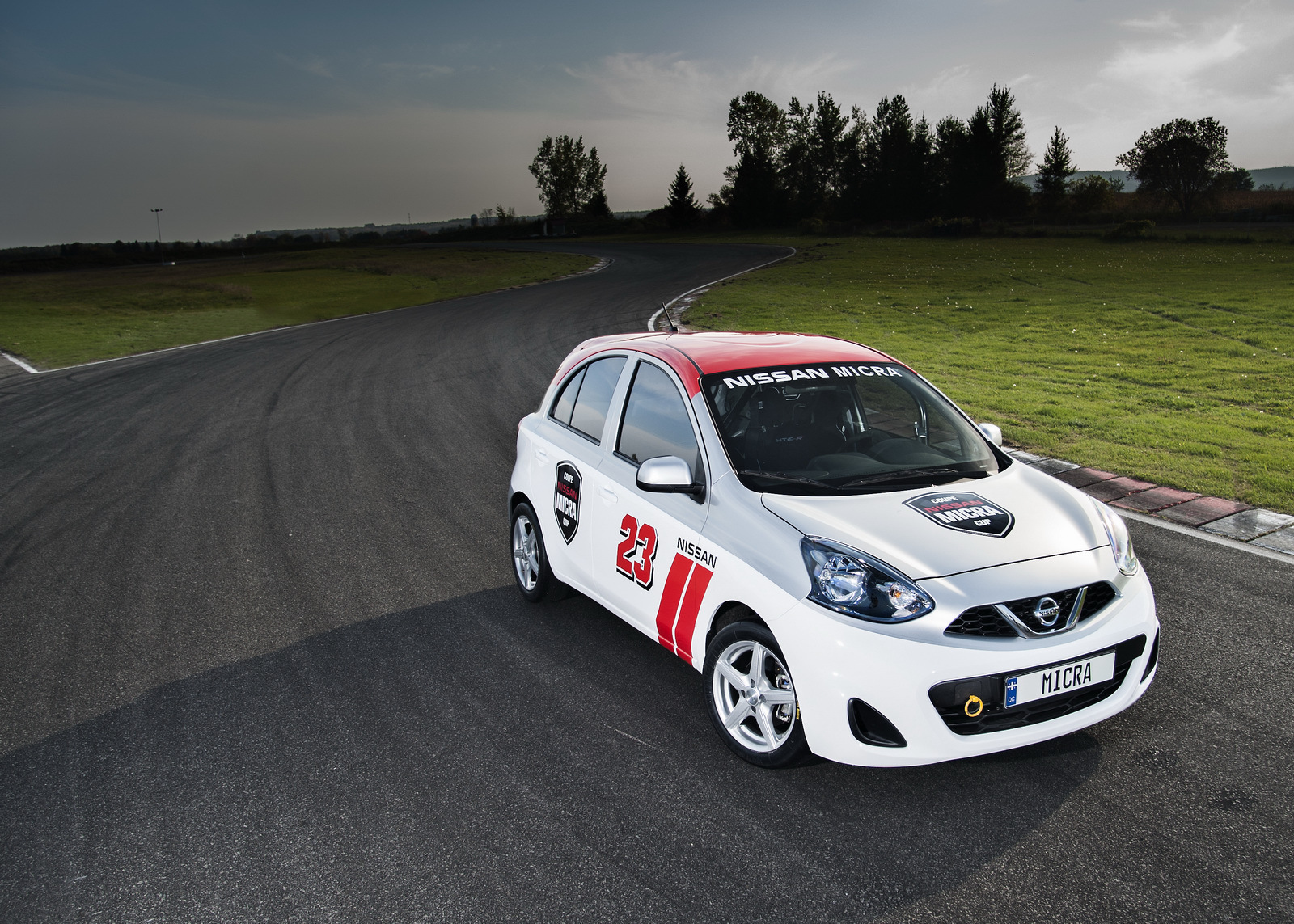 2015 Nissan Micra Cup 