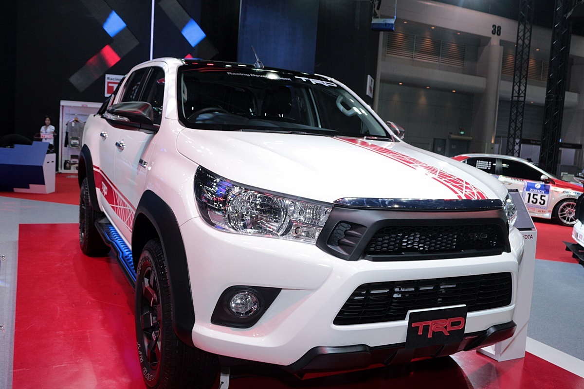 Toyota Hilux Revo  Sport  Off Road Concept