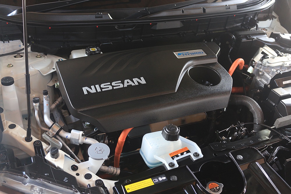 ทดสอบรถยนต์อเนกประสงค์ Nissan X Trail Hybrid 