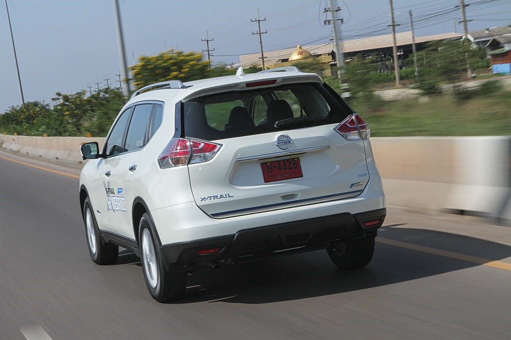 ทดสอบรถยนต์อเนกประสงค์ Nissan X Trail Hybrid 