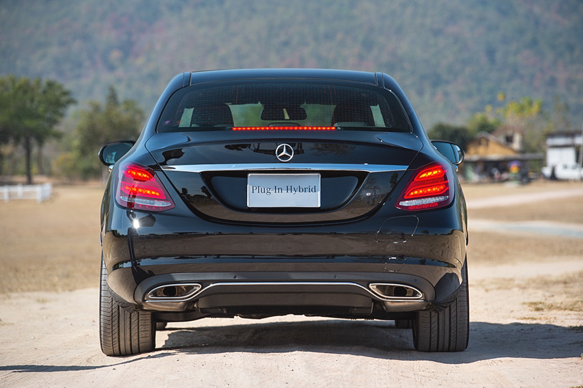 ทดสอบรถยนต์   Mercedes Benz  C350e