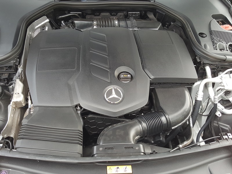 รถเก๋งซีดาน   Mercedes Benz  E220d AMG Dynamic 