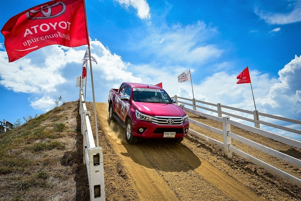 Toyota Hilux REVO Offroad