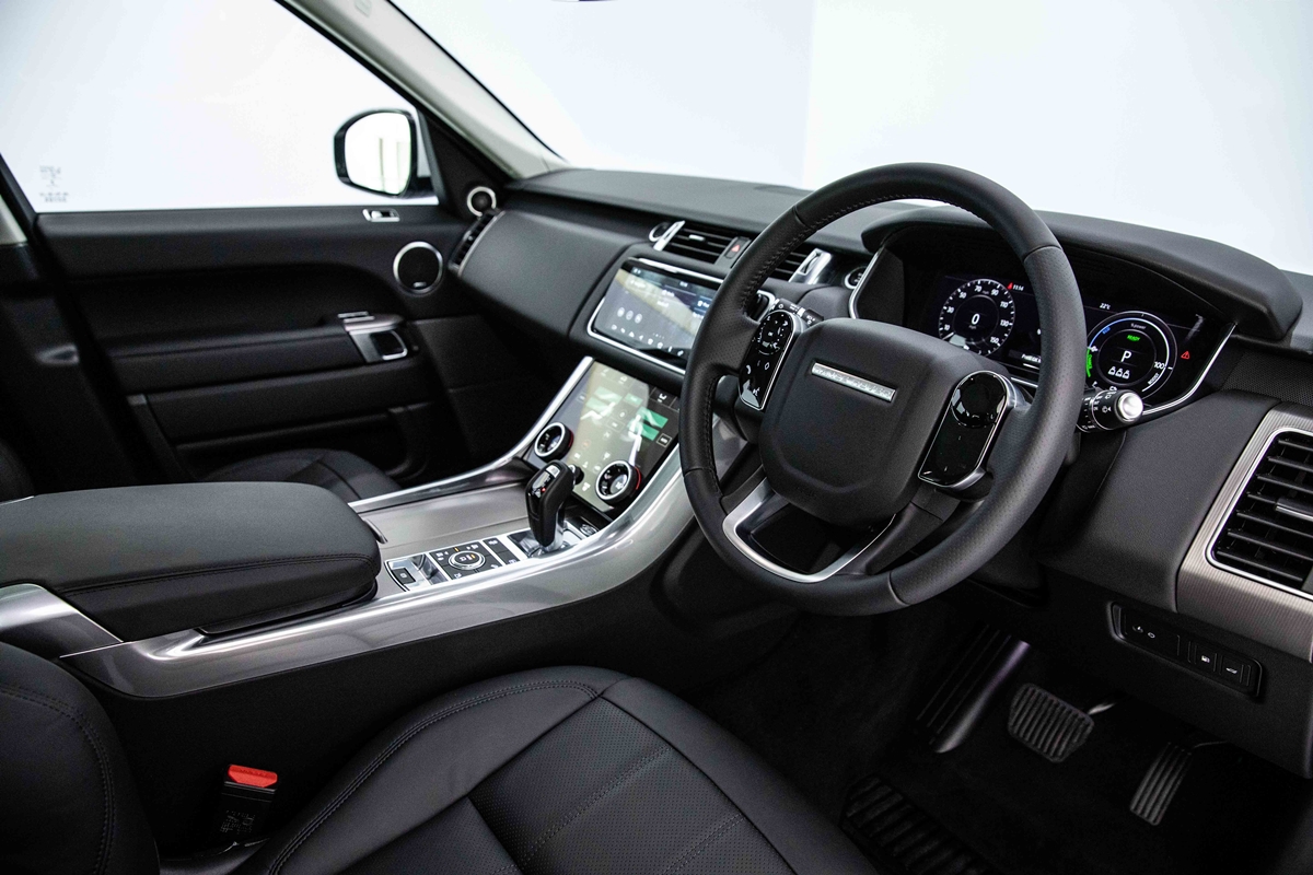 New Range Rover Sport Plug-in Hybrid HSE Plus
