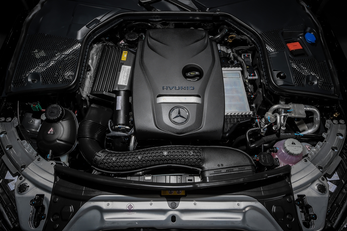 Mercedes-Benz C 300 e AMG Sport