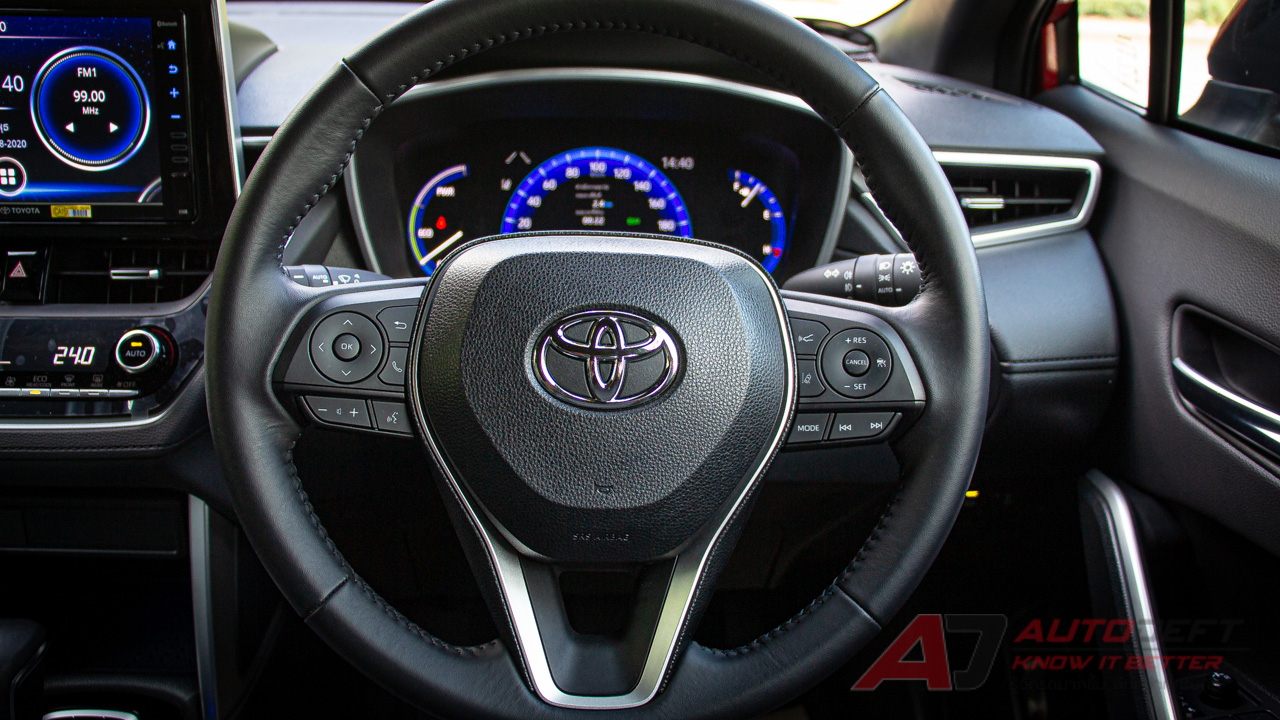 Toyota Corolla Cross Hybrid Premium Safety