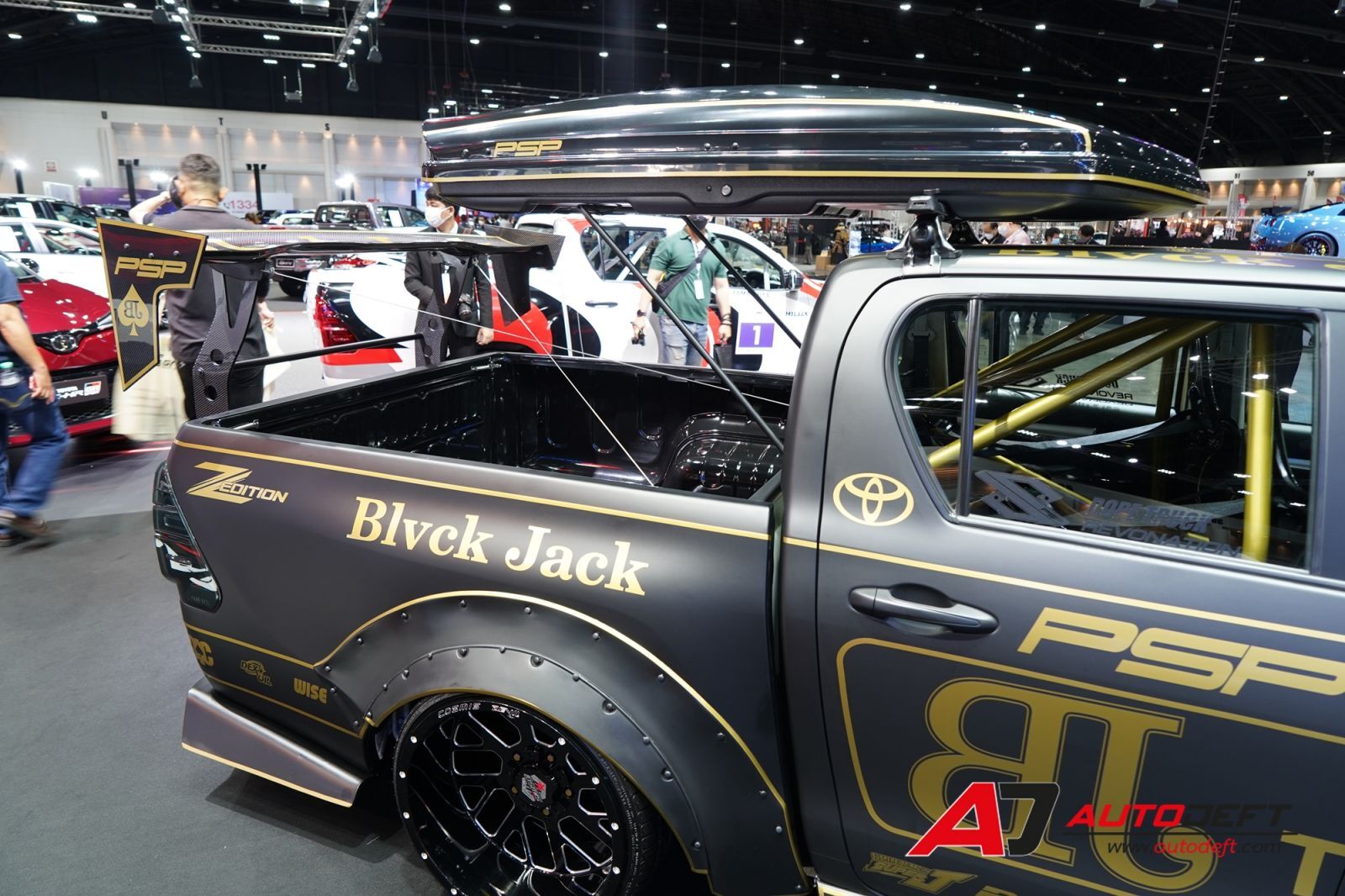 Toyota Hilux Revo Z Edition Bluck Jack