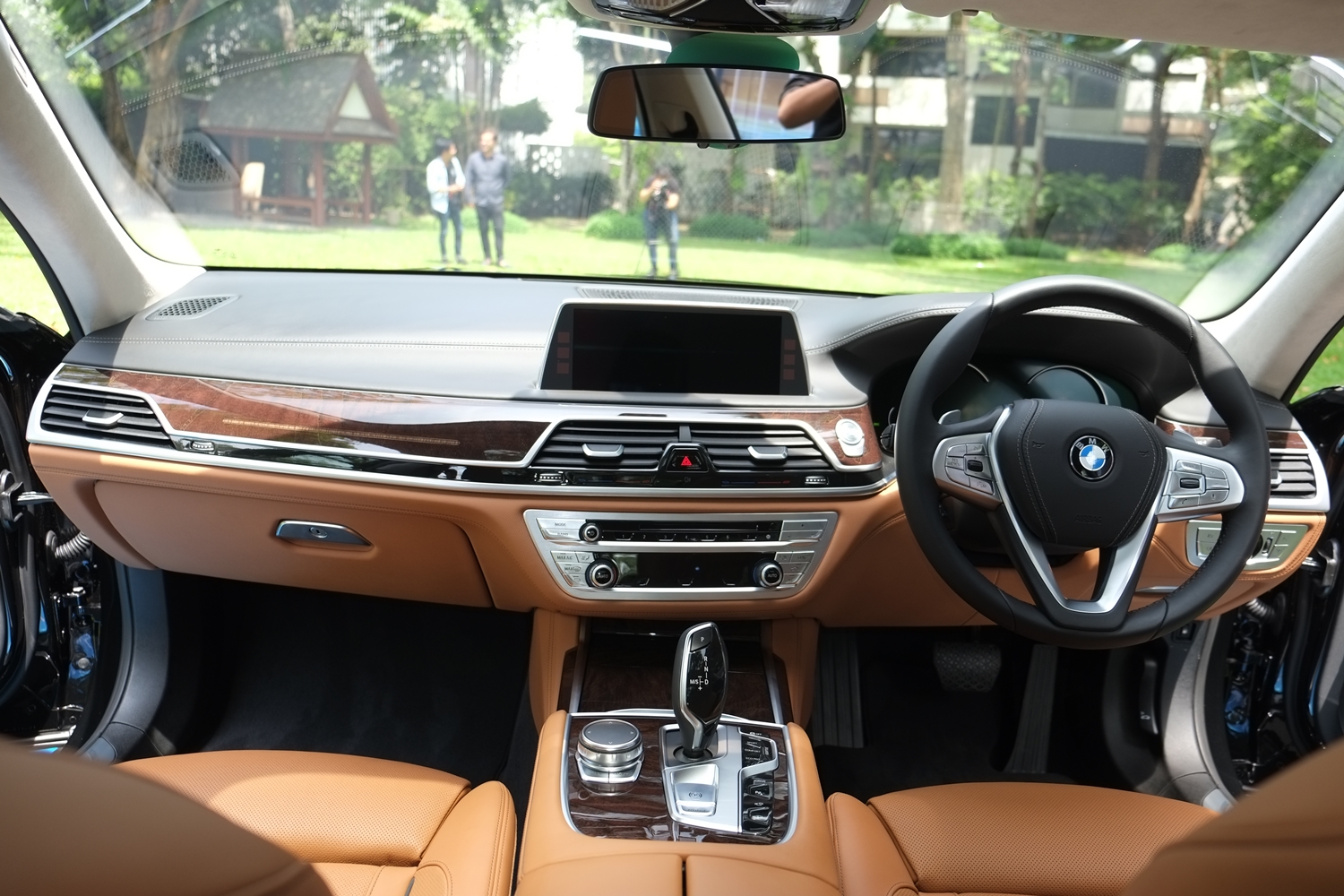 ภายใน BMW 740Le xDrive Pure Excellence