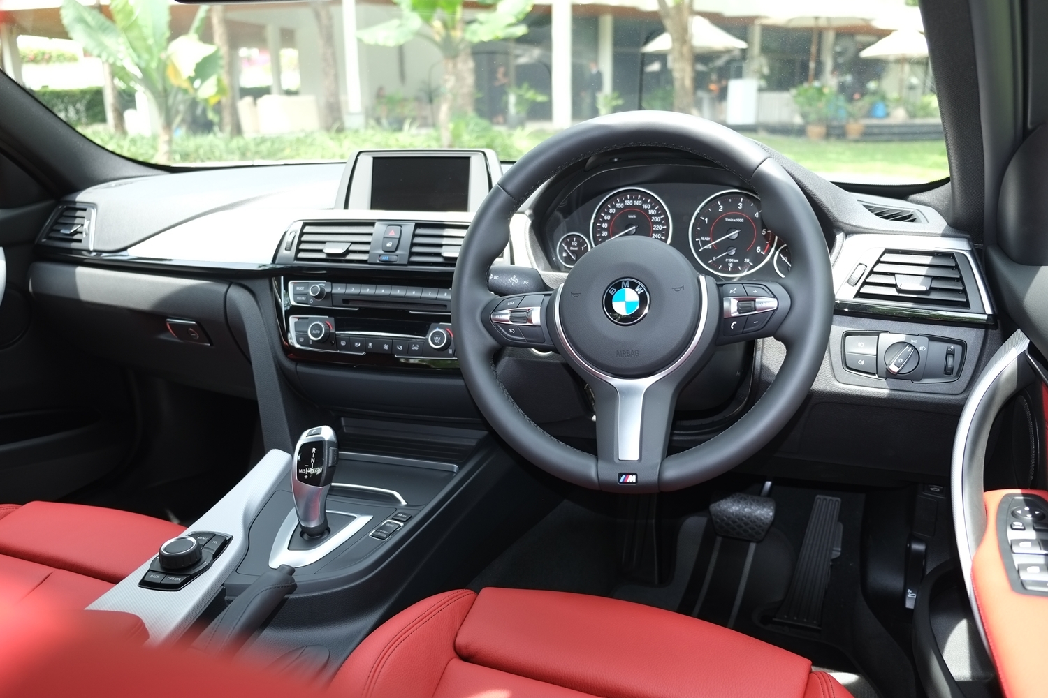 ภายใน BMW 320d M Performance