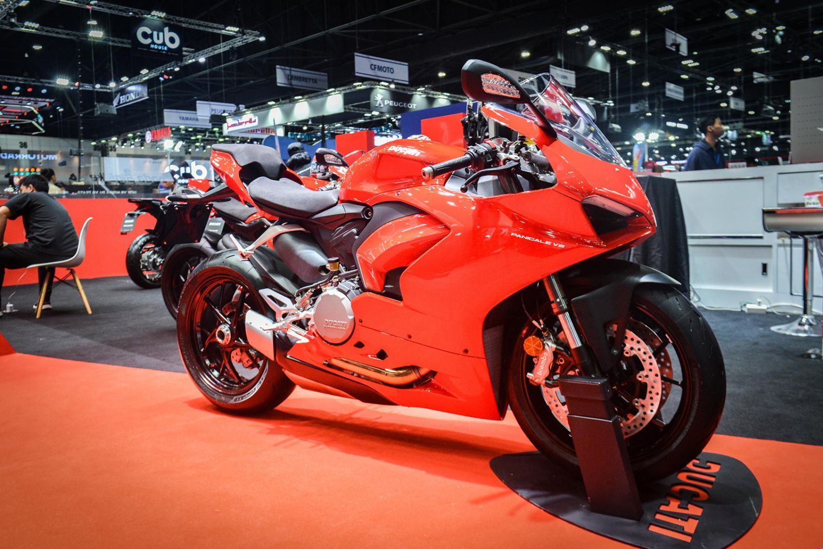 Ducati เปิดตัว Streetfighter V4