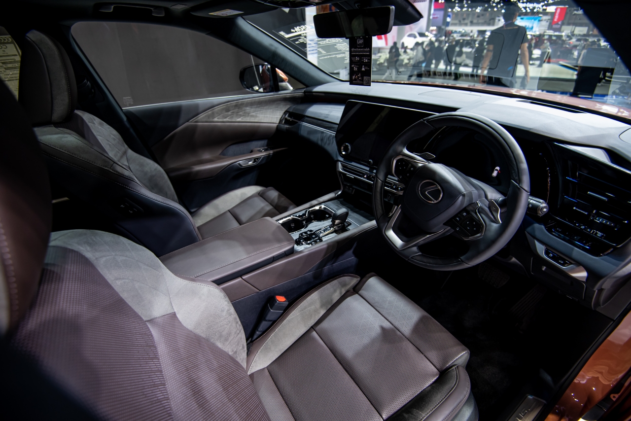 Lexus RX 450h+