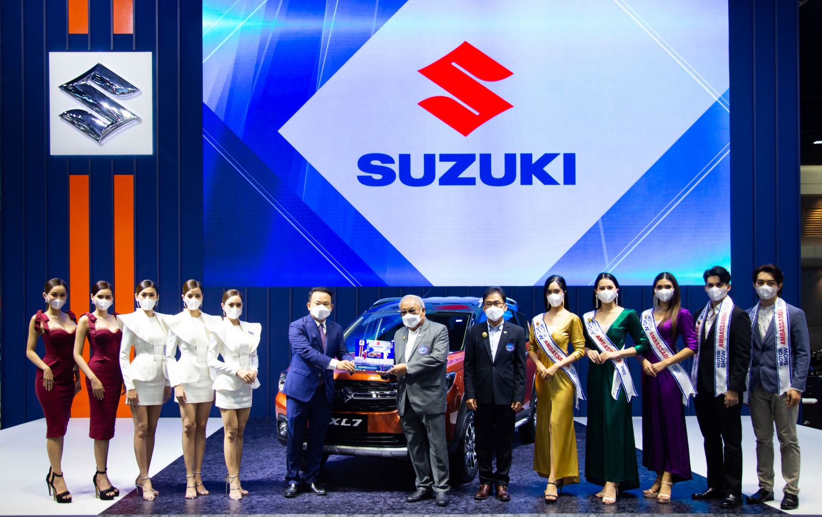 Suzuki คว้ารางวัล Most Gorgeous Costume Design Award